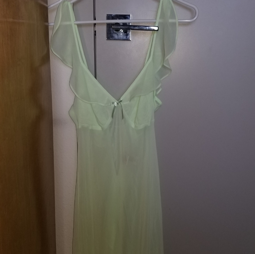 In Bloom nightgown/lingerie mint green size medium
